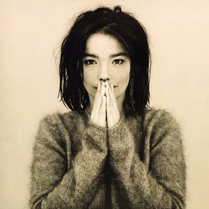 Read more about the article Björk: neste dia em 1993 “Debut” era lançado