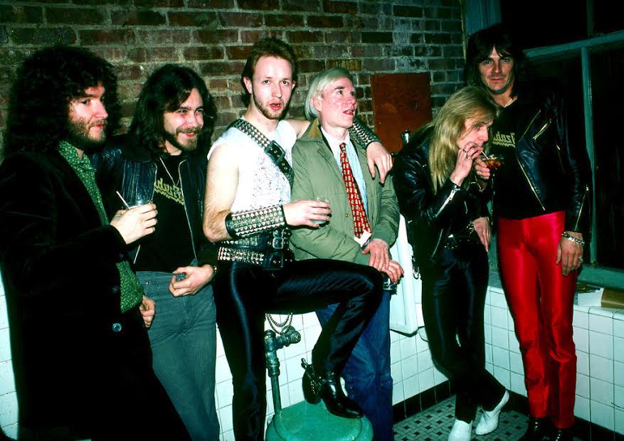 Leia mais sobre o artigo Heavy Metal encontra a Pop Art: O dia em que Andy Warhol conheceu Judas Priest e… Ficou algemado