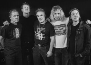 Read more about the article Jello Biafra and The Guantanamo School of Medicine ‘homenageia’ Rush Limbaugh em novo single “Blunder Blubber”