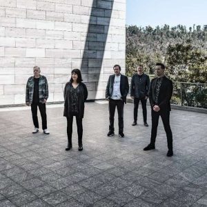 New Order compartilha 1º vídeo de próximo registro ao vivo, assista “The Perfect Kiss”