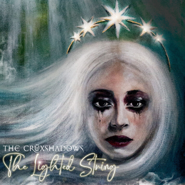 You are currently viewing The Crüxshadows: góticos entram no clima de Natal e lançam o single “The Lighted String”