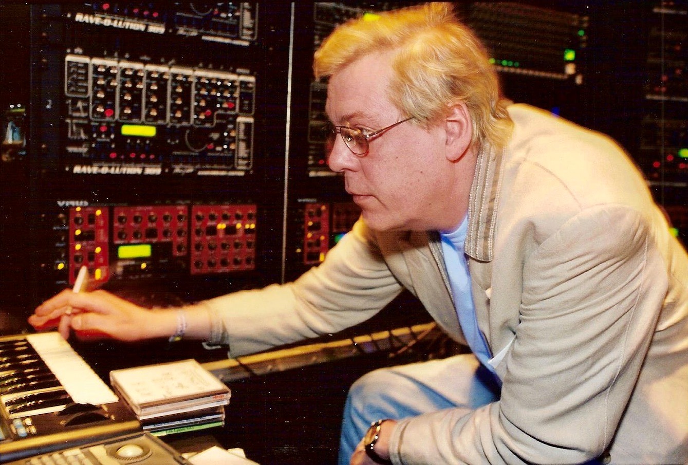 You are currently viewing Morre Klaus Schulze, ex-Tangerine Dream e pioneiro da música eletrônica, aos 74 anos