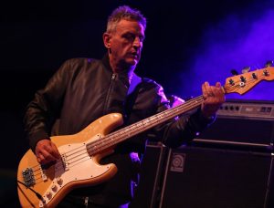 Leia mais sobre o artigo Morre Paul Ryder, baixista do Happy Mondays, aos 58 anos