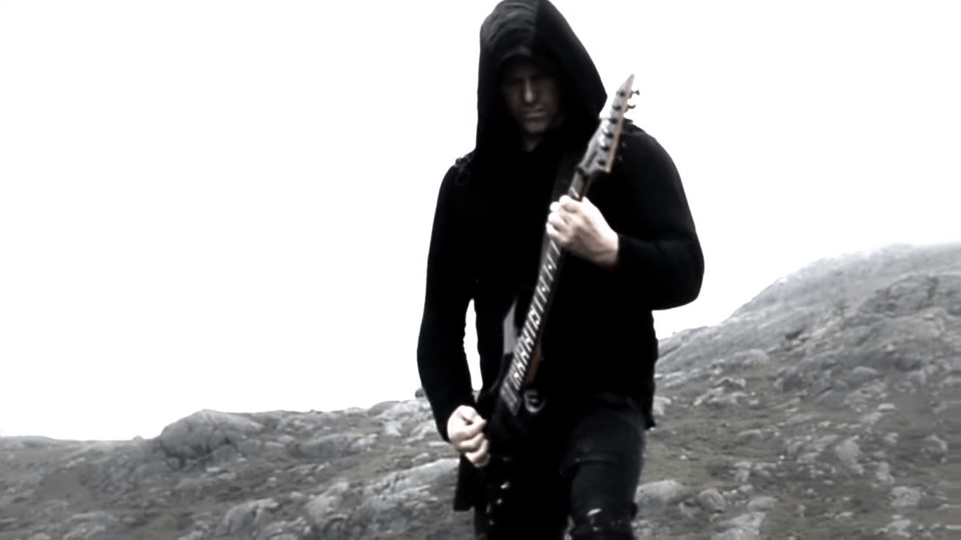 No momento você está vendo <strong>Rainarea: banda de Arild Christensen (ex-The Sins of Thy Beloved) ressurge com novo single e clipe; “Ravens”</strong>