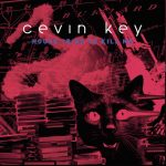 cEvin Key (Skinny Puppy) volta aos anos 80 em seu novo single “House Tried to Kill Me”