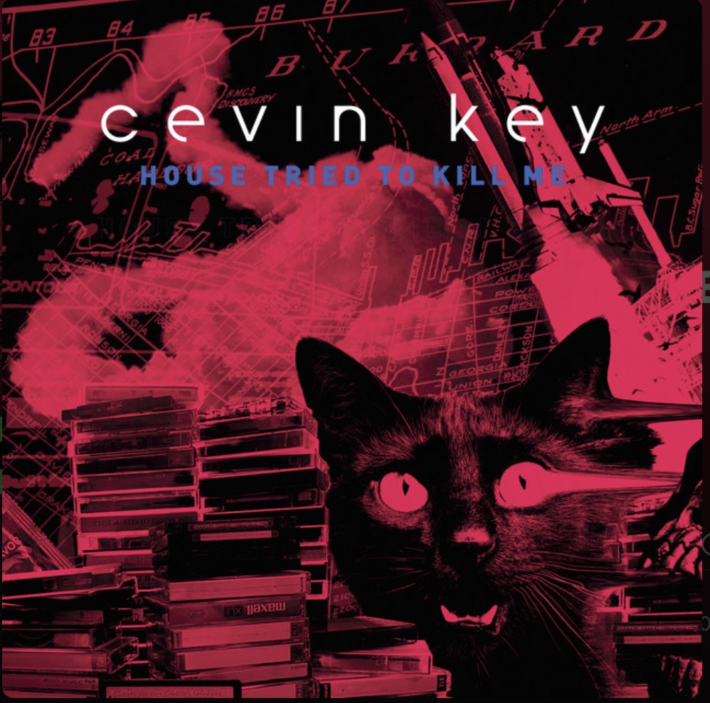 Leia mais sobre o artigo cEvin Key (Skinny Puppy) volta aos anos 80 em seu novo single “House Tried to Kill Me”