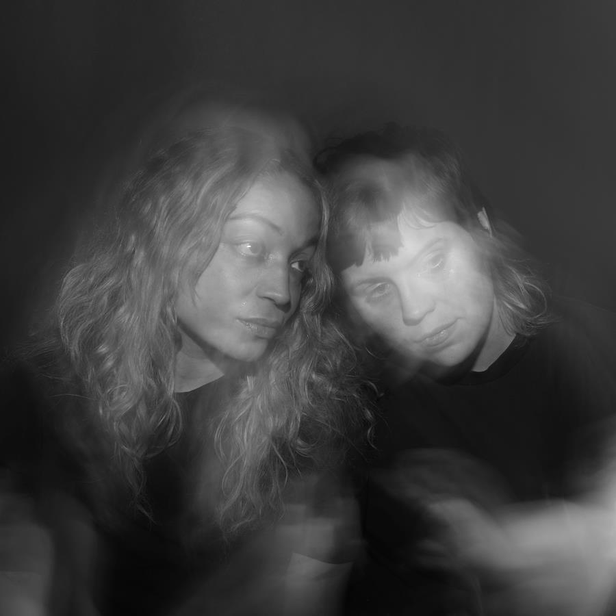 Leia mais sobre o artigo Duo de post-hardcore/black metal Ragana anuncia novo álbum “Desolation’s Flower” e libera faixa-título