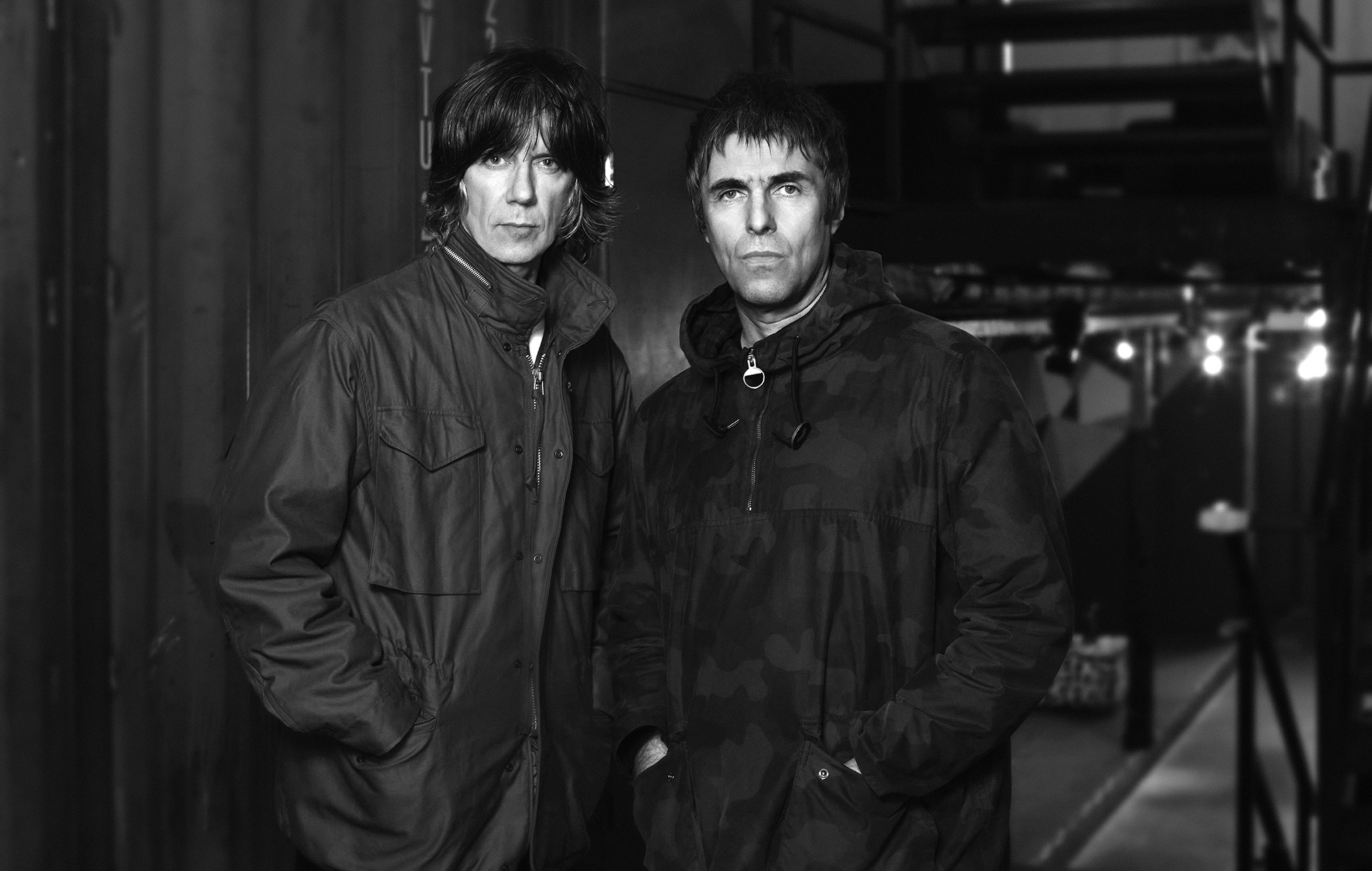 Você está visualizando atualmente Liam Gallagher (Oasis) e John Squire (The Stone Roses) assinam colaboração estelar e estreiam o single “Just Another Rainbow”